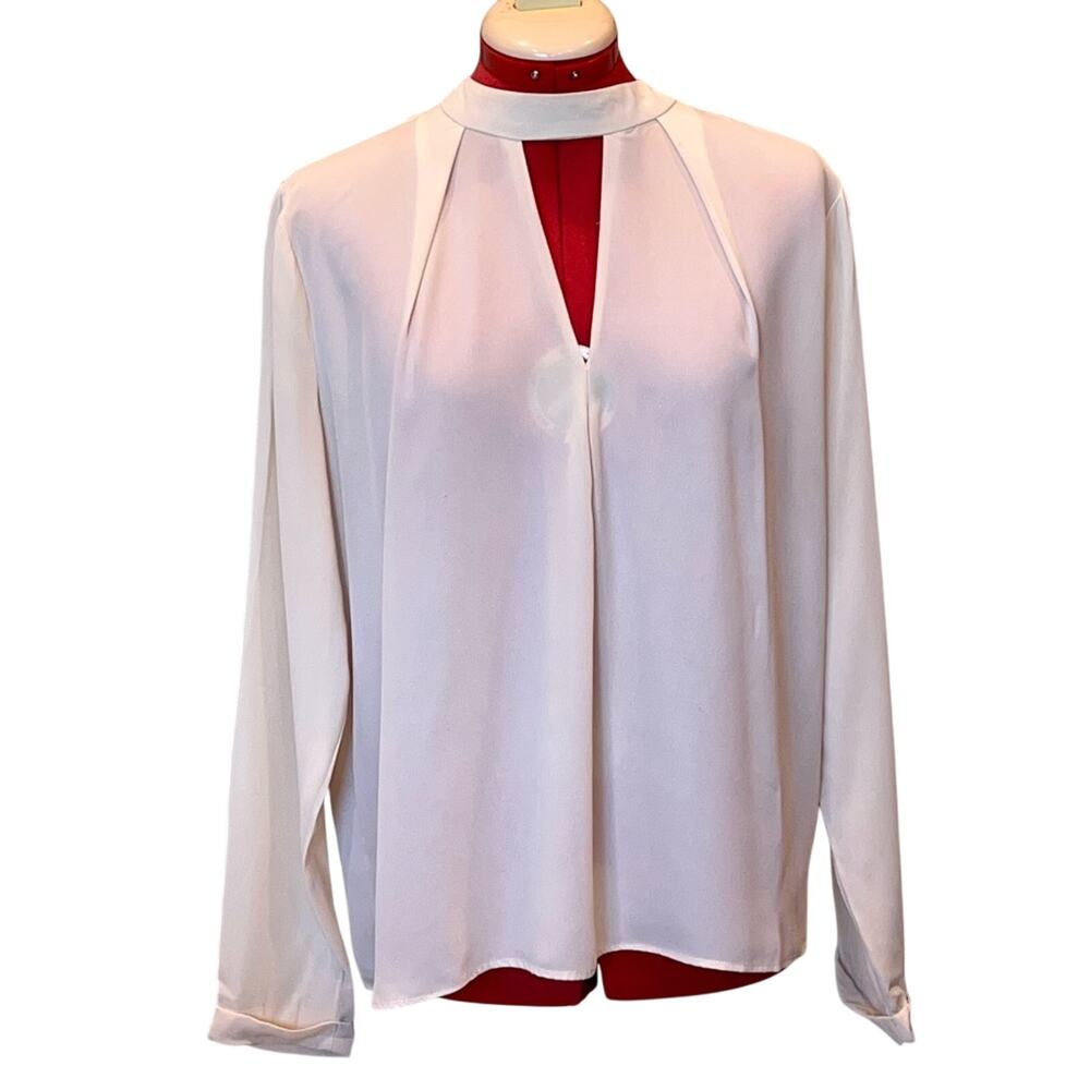 Romeo + Juliet Couture Blush Pink Choker Neck Keyhole Blouse Long Sleeve Sz M